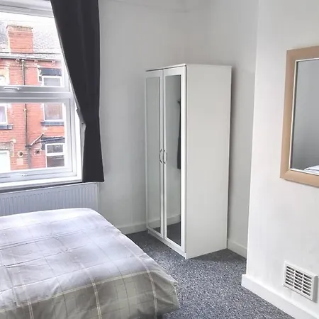 Your Home Away From Home. Leeds  Extérieur photo